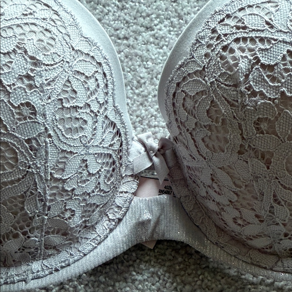 NWOT Victoria’s Secret Body by Victoria Lined Demi Bra - Picture 4 of 7